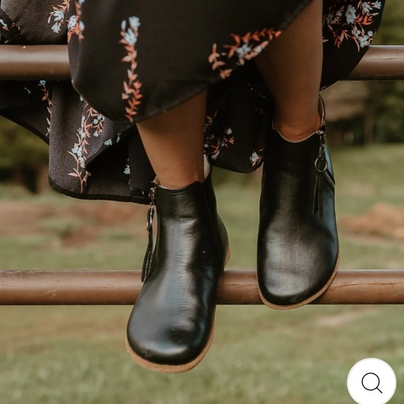 Black Ankle Boots Rosa Zipper boots barefoot shoes by Anya - Picture 2 of 13